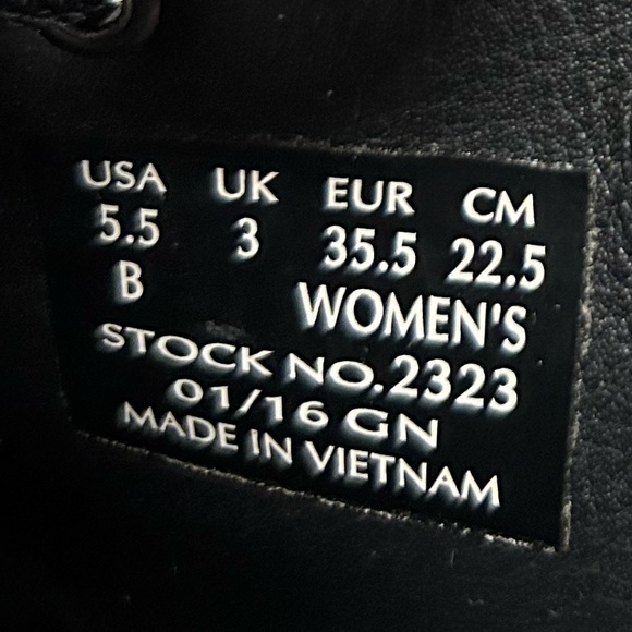 RED WING 2323 Size 5.5 Leather Aluminum Toe Work Oil Resistant Steel Oxford Shoe - Picture 13 of 14